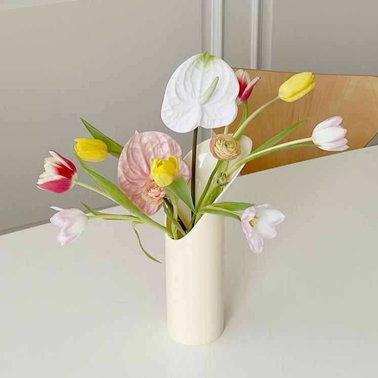 More - Gro Curved Modern Ceramic Vase-Furnishings- A Bit Sleepy | Homedecor Concept Store